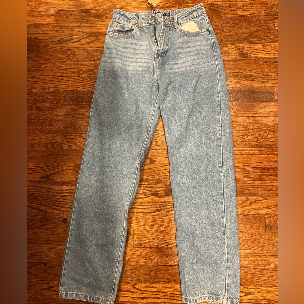 Nasty Gal Organic Denim High Rise Boyfriend Jeans       - light blue